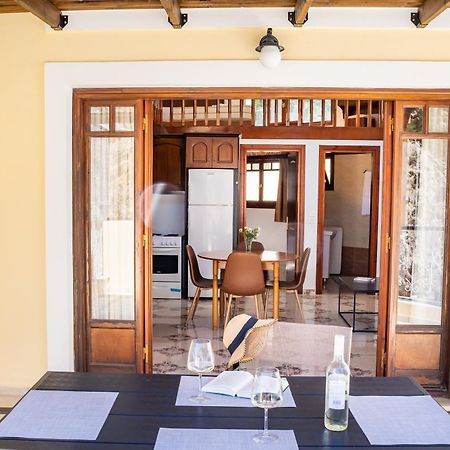 Melina Kyra Panagia Villa ภายนอก รูปภาพ