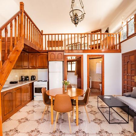 Melina Kyra Panagia Villa ภายนอก รูปภาพ